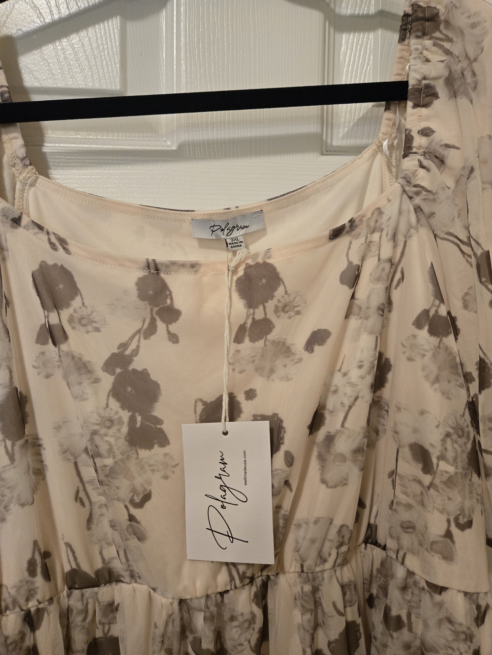 Polagram Beige Floral Puff-Sleeve Maxi Dress - Picture 5 of 15